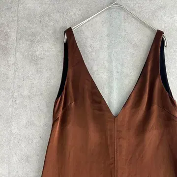 ZARA (XS) 슬리브리스 롱 원피스 롱 드레스 브라운