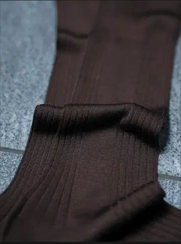MB ULTIMATE FABRIC 실크 롱 호즈 브라운