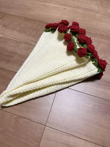 손뜨개질 꽃다발 담요 홍장미