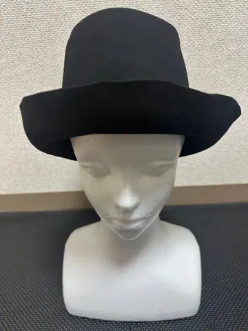 거의 미사용 레나드 플랭크 햇 블랙 펠트 원단