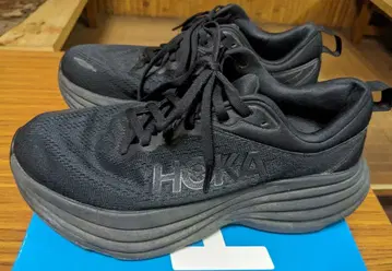 호카오네오네 HOKA ONEONE 본디 8 와이드 24.0