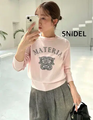 [ 고품질 ] SNIDEL 엠블럼 자카드 니트 풀오버