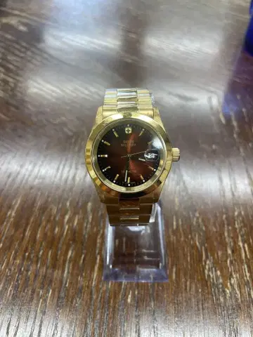 배터리 새상품 스위스 밀리터리 골드 브라운 쿼츠