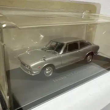 일본산 명차 이스즈 117 쿠페 (1968) 1/43 미사용 미개봉