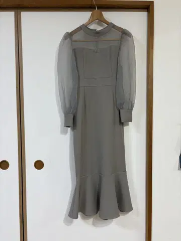 MINAGRAM 그레이 드레스