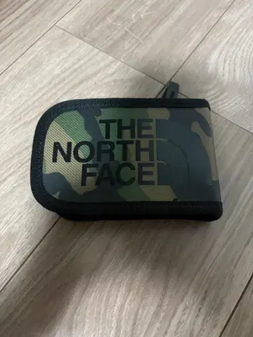THE NORTH FACE