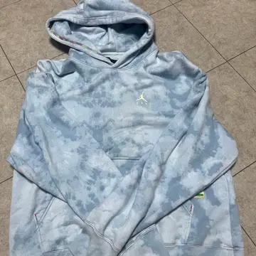 Jordan x J Balvin 후디