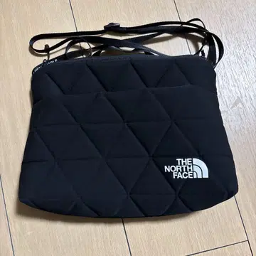 THE NORTH FACE 블랙 숄더백