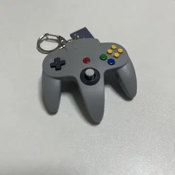 닌텐도 뮤지엄 Nintendo 64 컨트롤러형 키링