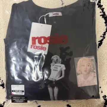 ROSIE 블랙 티셔츠