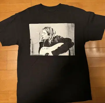 Kurt Cobain 사진 프린트 T셔츠 블랙