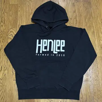 Henlee 후드 부착 맨투맨 블랙