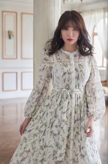 Herlipto FloralBouquetPleatedLongDress
