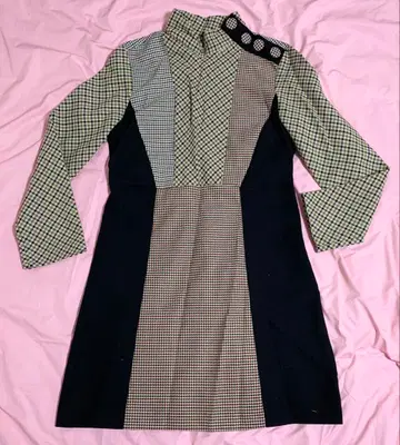 새상품급 ZARA WOMAN 원피스 S 사이즈 (일본 사이즈 M)