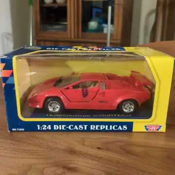 MOTOR MAX 1/24 Lamborghini Countach