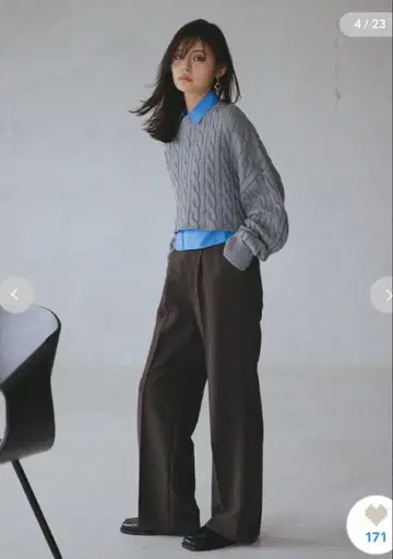 미라 오웬 원턱 스트레이트 팬츠 다크 브라운 사이즈 1