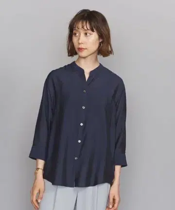 새상품급 Beauty & Youth 유나이티드 애로우즈 네이비 블라우스