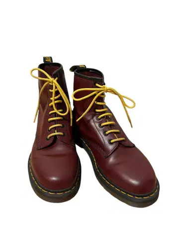 Dr.Martens 레드 체리 8홀 부츠 UK6 25cm