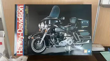 Harley-Davidson FLH Classic 1/12 프라모델