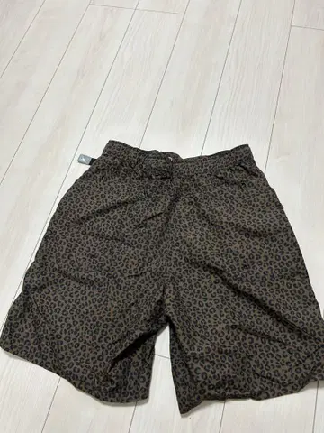 캉골 록키 먼로 레오파드 무늬 숏팬츠