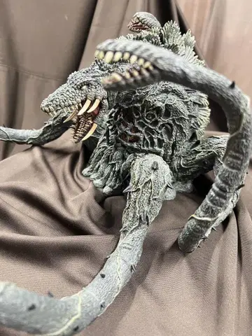 도호 괴수 비올란테