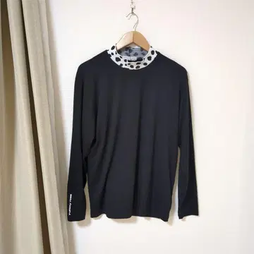 새상품급 yummy rose 야미로즈 골프 모크넥 LL