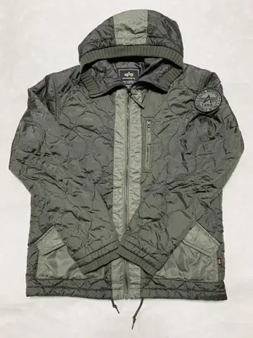 알파 인더스트리즈 퀼팅 자켓