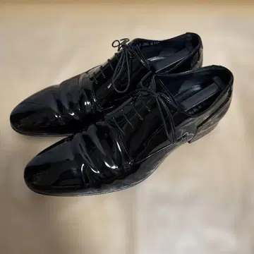 BALLY 가죽 스트레이트 팁 드레스 슈즈