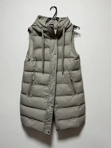 컨디션 최상 ZARA 자라 그레이지 미들 기장 다운 베스트