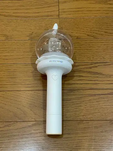 FRUITS ZIPPED 응원봉 화이트