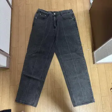 다크 그레이 스트레이트 데님 36