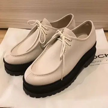스나이델 Vibram 레이스업 슈즈