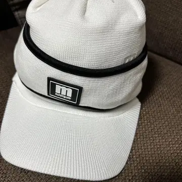 먼싱웨어 귀도리 캡 화이트 58-60cm