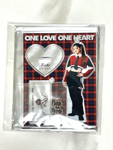 ONE LOVE ONE HEART 이치 아크릴 스탠드