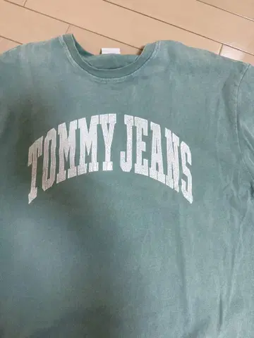 TOMMY JEANS 민트 그린 티셔츠 S