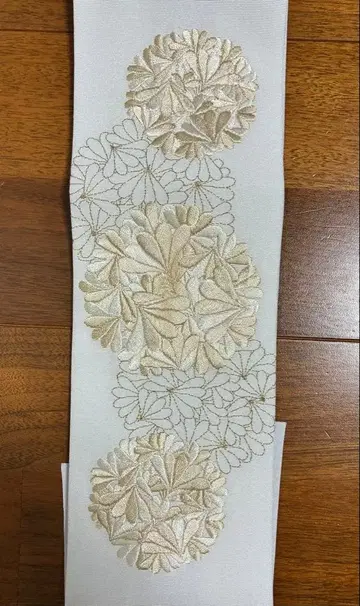 순수 실크 꽃 방울 화이트 자수 장식용 깃 벚꽃 빨간색 레이어트 카라
