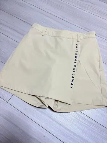 CALLAWAY 베이지 큐롯 스커트