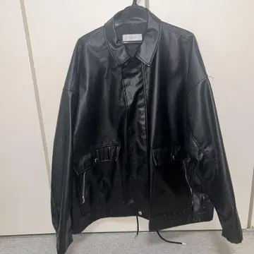 블랙 페이크 가죽 자켓