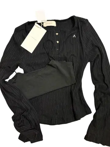 안도마리 Dorothy heart tops