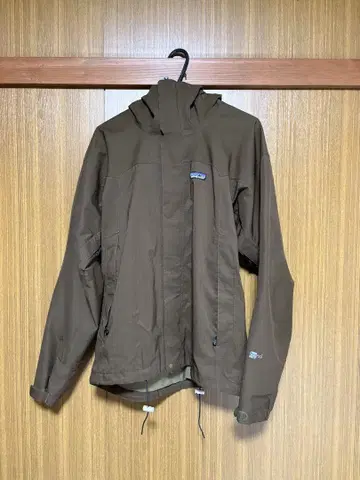 patagonia 브라운 마운틴 후드티