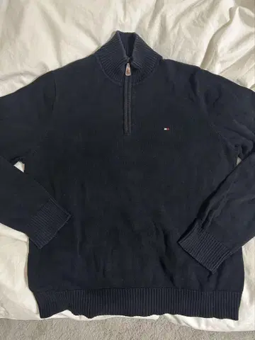 Tommy hilfiger 스웨터
