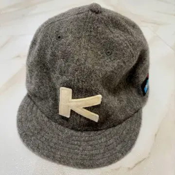 KAVU 울 그레이 캡