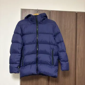 UNIQLO +J 네이비 후드 부착 다운 자켓