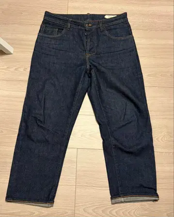 YCHAI 레귤러 핏 다크 데님 팬츠 이카이