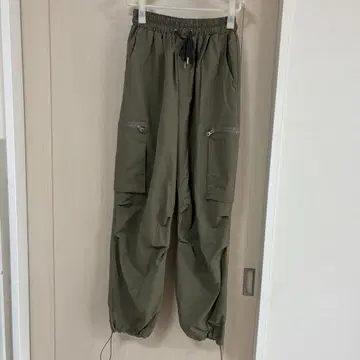 치카시츠 카고 팬츠