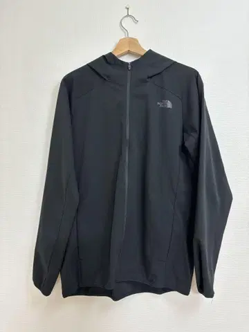 The North Face 블랙 자켓 숏팬츠 세트