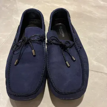BUGATCHI 네이비 모카신