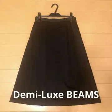 Demi-Luxe BEAMS 무릎 기장 블랙 스커트