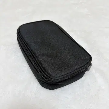 블랙 파우치 칸막이 있음 메이크업 파우치 휴대하기 블랙 블랙 손잡이 포함