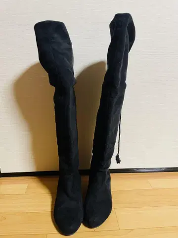 블랙 스웨이드 니하이 부츠